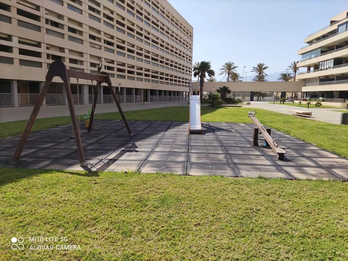 Apartamento de Lujo en primera linea playa, Piscina, Tenis, Padel, Gimnasio, Wifi, Garaje Roquetas de Mar