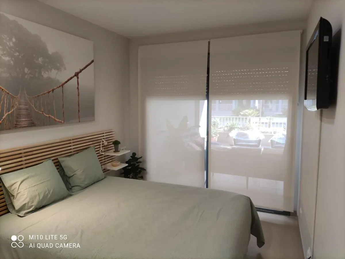 Apartamento De Lujo En Primera Linea Playa, Piscina, Tenis, Padel, Gimnasio, Wifi, Garaje Roquetas de Mar
